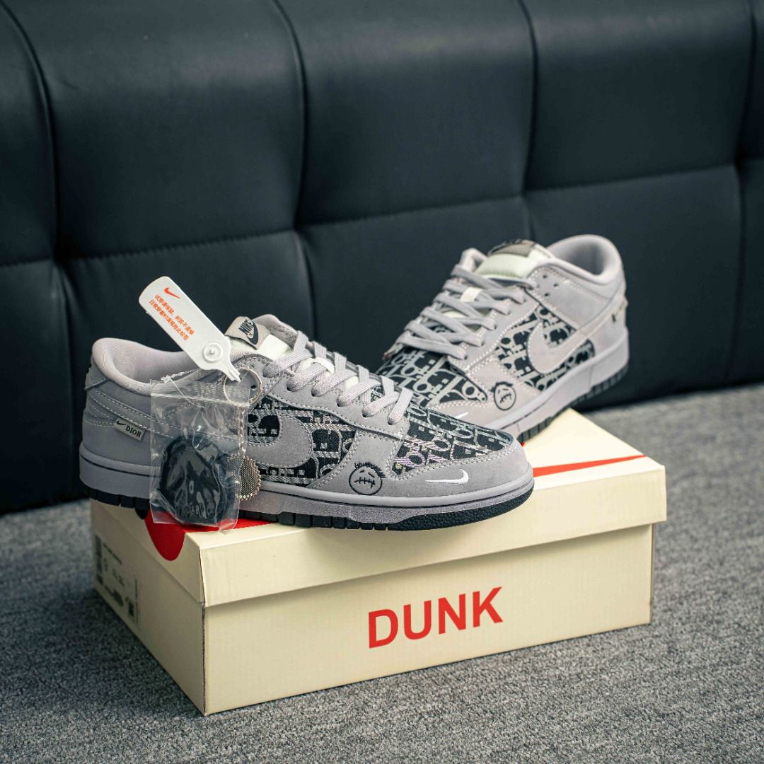 NIKE SB DUNK STUSSY X KAWS 2025