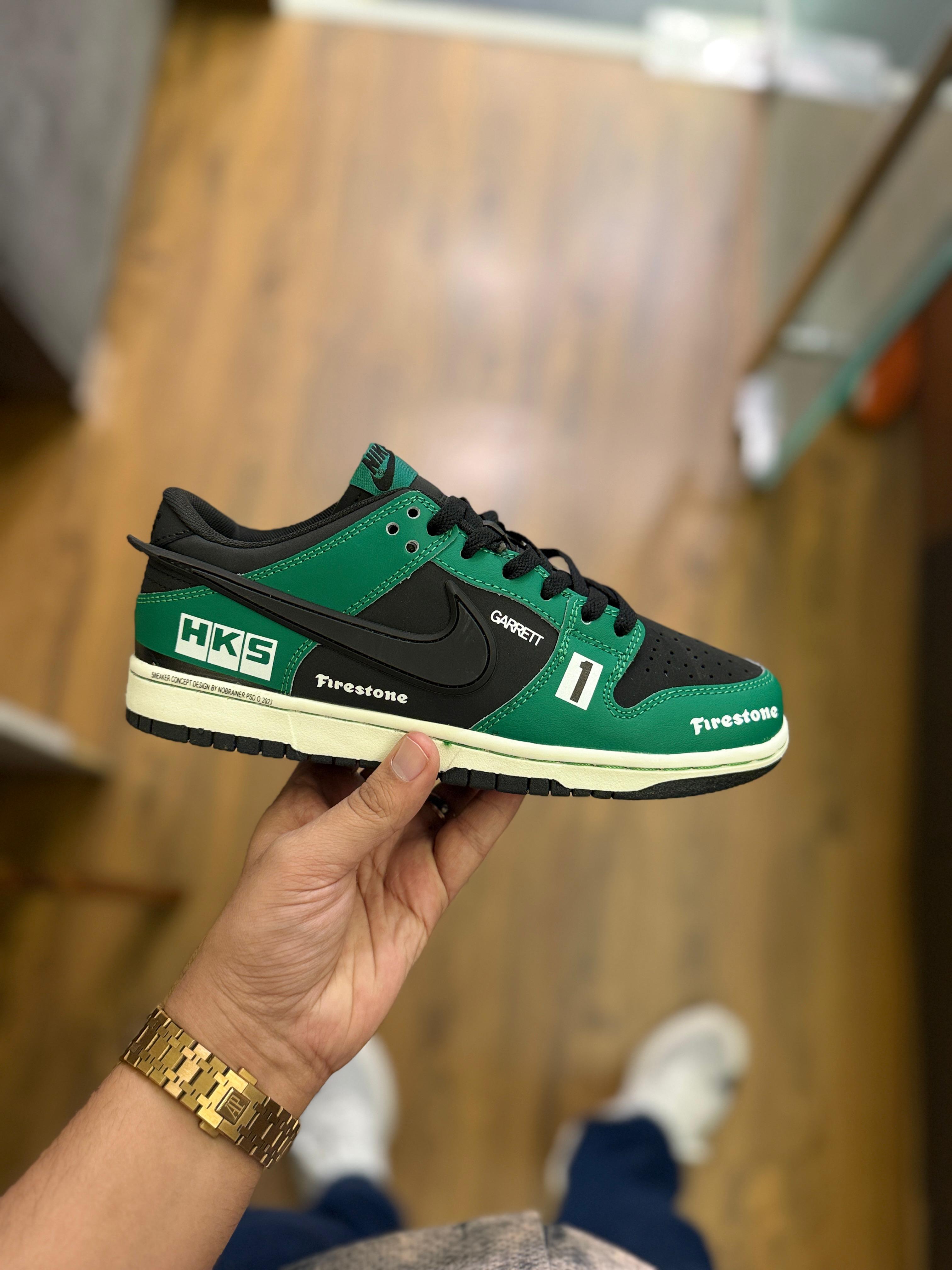 NIKE AIRFORCE CUSTOM DIOR KEY CHAIN 2025