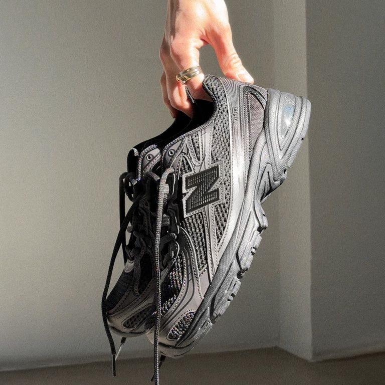 NEW BALANCE 740 CEMENT BLACK